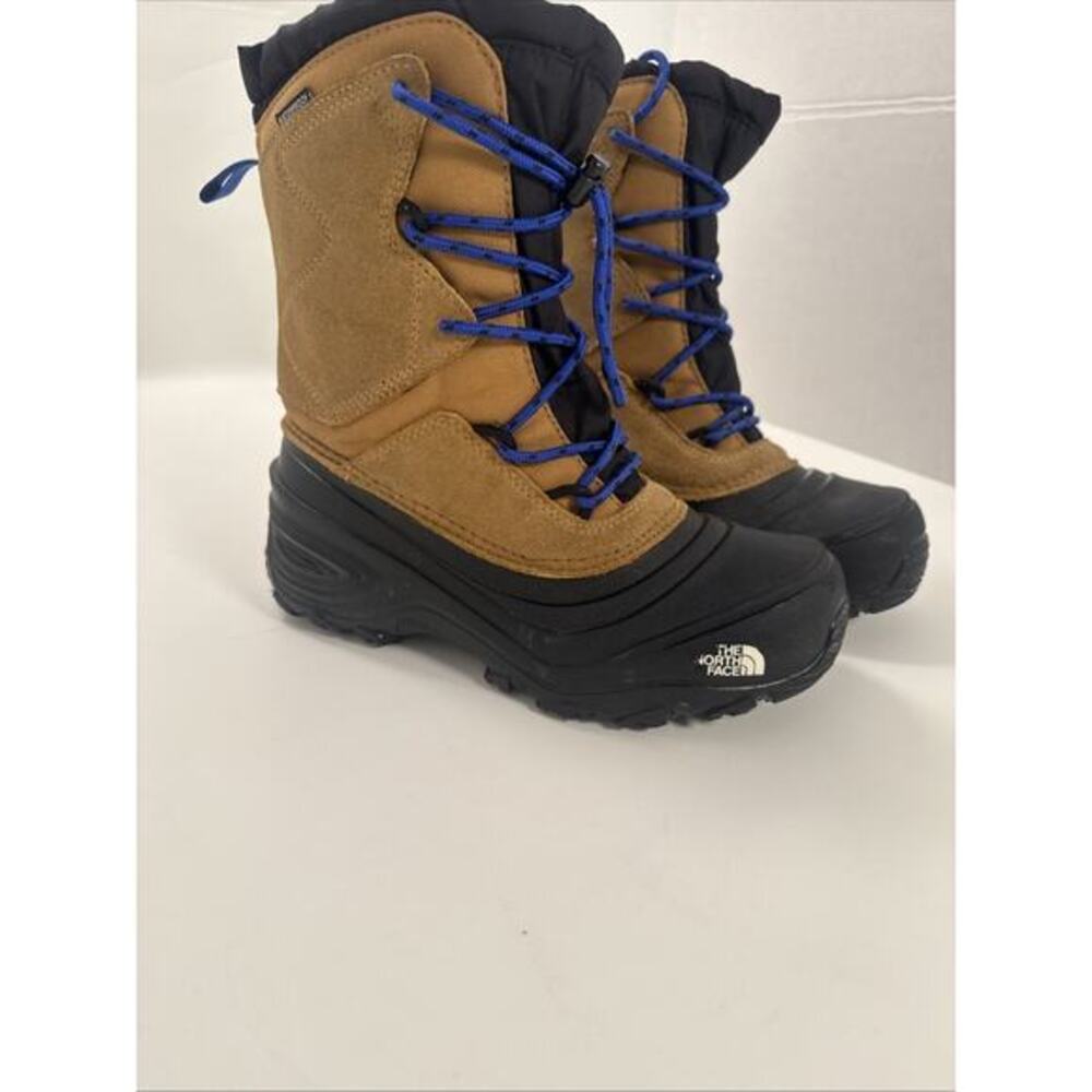 The North Face Youth Chilkat V Lace Waterproof Winter Boots Almond Butter/Black